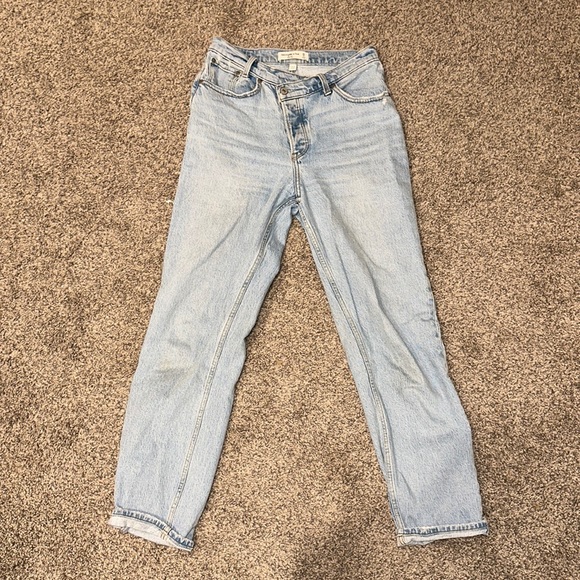 Abercrombie Curve Love Asymmetrical Dad High Rise Jean - Picture 2 of 4